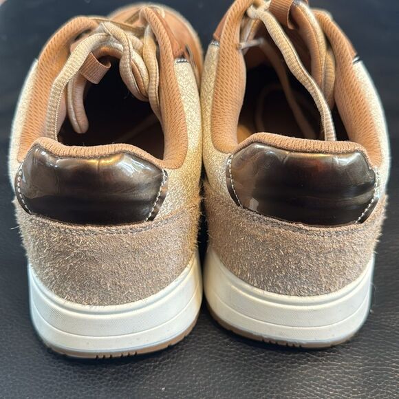 Vionic Nova Brown/Macaroon Nubuck Casual Sneakers - Picture 4 of 12